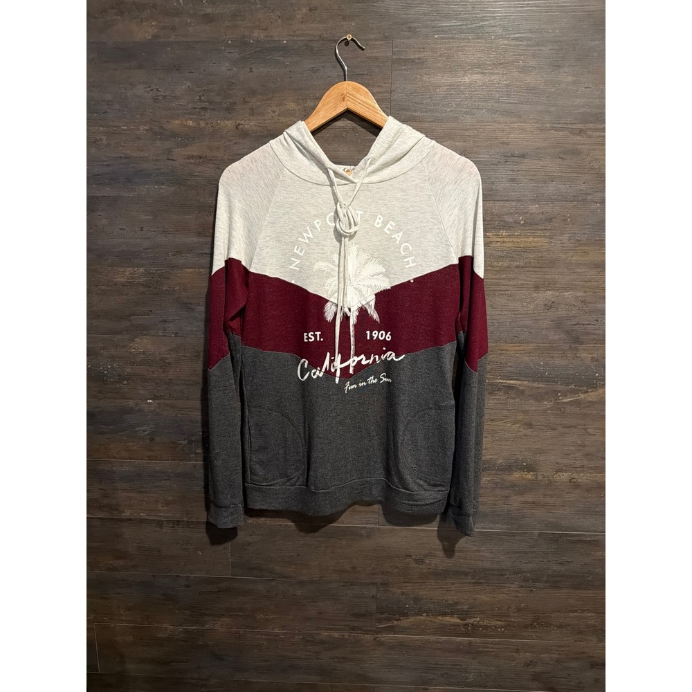 Ever Hottie Newport Beach California Colorblock Hoodie VSTHD Burgundy Grey‎ S